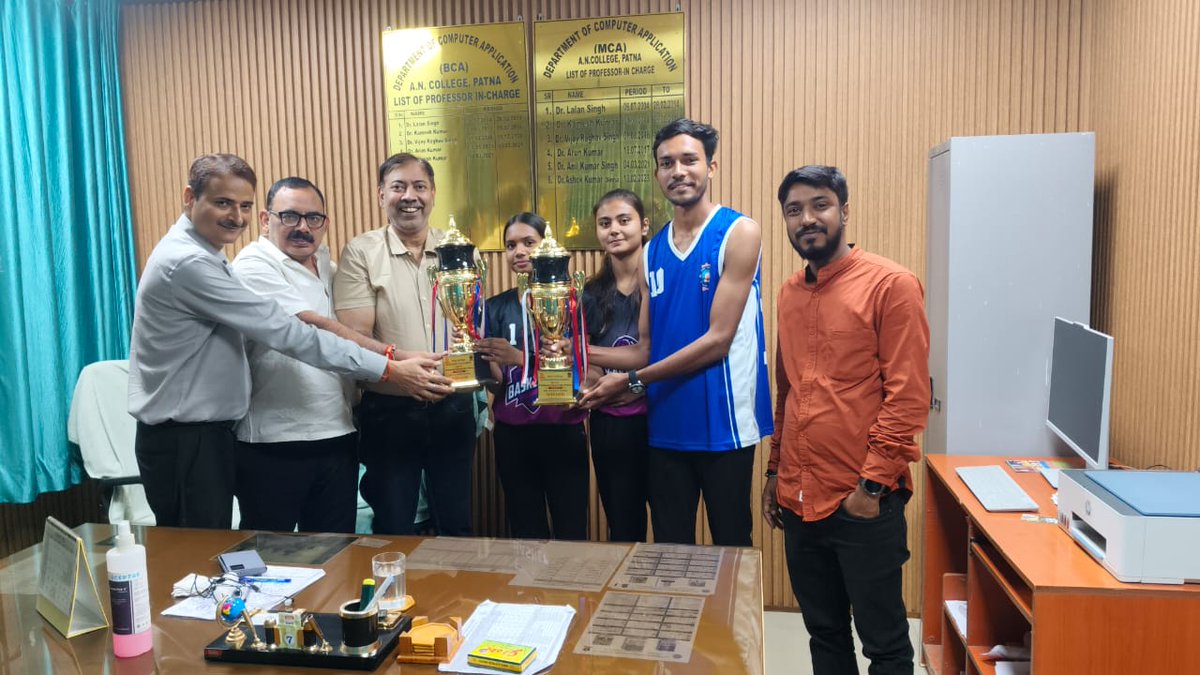BCA_ANC's tweet photo. 🏀🔥 Champions Alert!
Big cheers to Aryan Raj, Ritika Kumari Mishra &amp; Sakshi Kumari (BCA 3rd Year) for winning the Inter-College Basketball Trophy! 🏆
Your hustle &amp; teamwork made us proud! 
#BCAChampions #TeamBCA #InterCollegeChampions #ancpatna #bca #bcaanc #CollegePride https://t.co/rDOpMp52ui