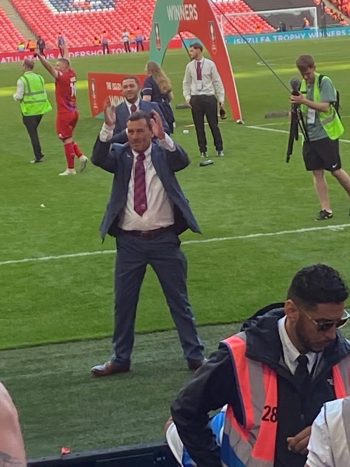 grahambrookland's tweet image. Thank you @TommyWidd You enabled a dream as Aldershot won at Wembley. From Stockport to Swindon, dramas, controversies. The legacy. Above all you created an identity for @OfficialShots Memories that will last forever. Wishing the best of health and happiness. Up the Shots 🔴🔵👍