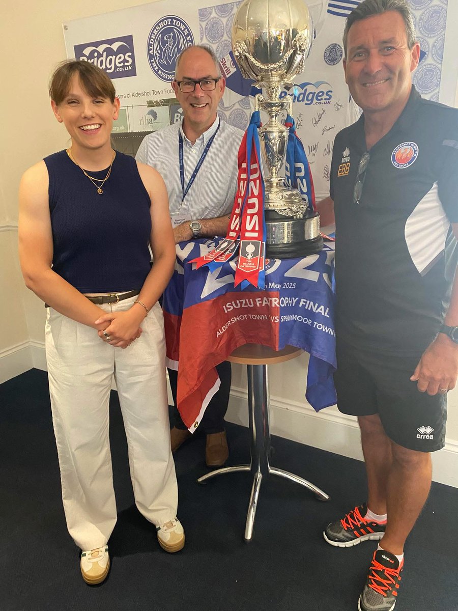 grahambrookland's tweet image. Thank you @TommyWidd You enabled a dream as Aldershot won at Wembley. From Stockport to Swindon, dramas, controversies. The legacy. Above all you created an identity for @OfficialShots Memories that will last forever. Wishing the best of health and happiness. Up the Shots 🔴🔵👍