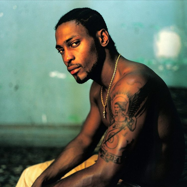 D’Angelo’s family has released a statement following his passing 🕊️

“The shining star of our family has dimmed his light for us in this life…After a prolonged and courageous battle with cancer, we are heartbroken to announce that Michael D’Angelo Archer, known to his fans