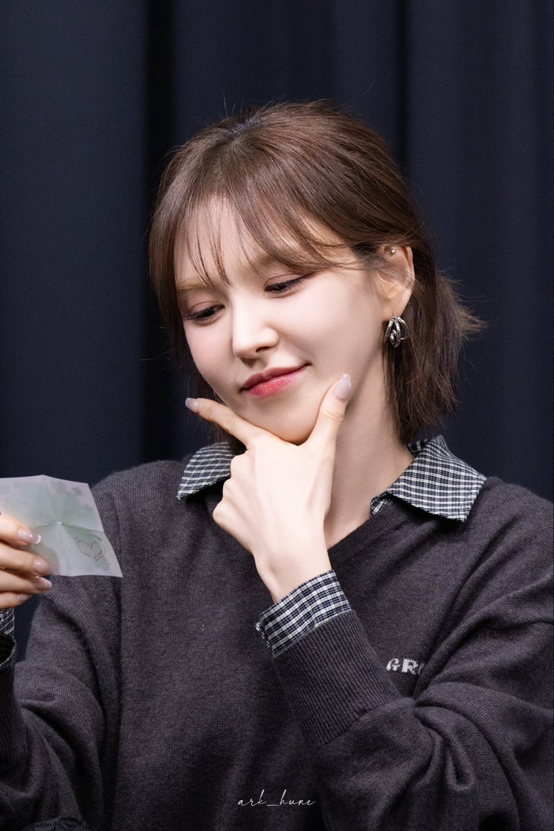 251012 fan sign
#WENDY #웬디