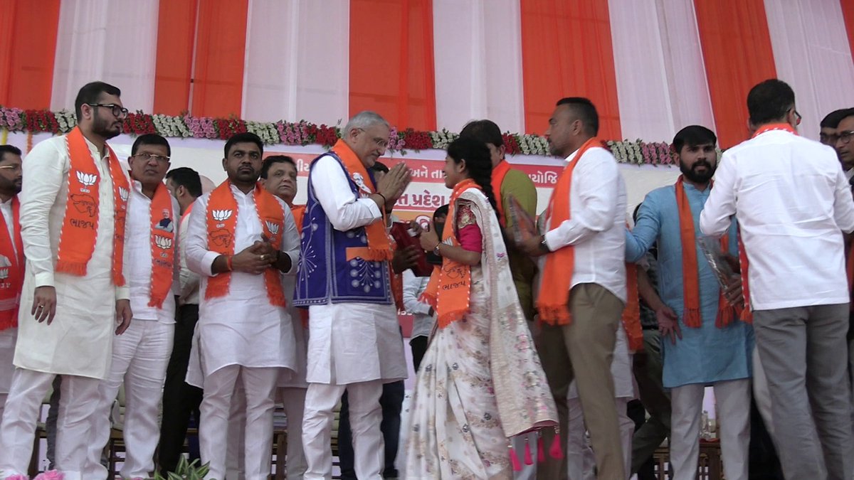 ADVRIDDHIMPATEL's tweet photo. ભારતીય જનતા પાર્ટી - ગુજરાતના નવનિર્વાચિત પ્રદેશ પ્રમુખ
   શ્રી જગદીશભાઈ વિશ્વકર્મા આપ શ્રી નુ 
સુરત / તાપી જીલ્લાની પાવન ધરા પર ભાવભીનું સ્વાગત છે.
#jagdishvishvkarma #bjpsuratdis #BjpSCmorcha #bjp4guj https://t.co/7MR1NAlj51