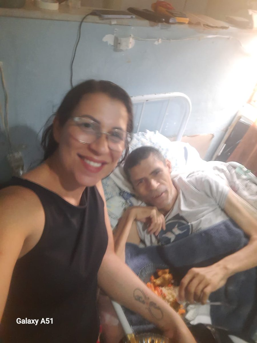 Minha irmã e eu hoje 14/10/25