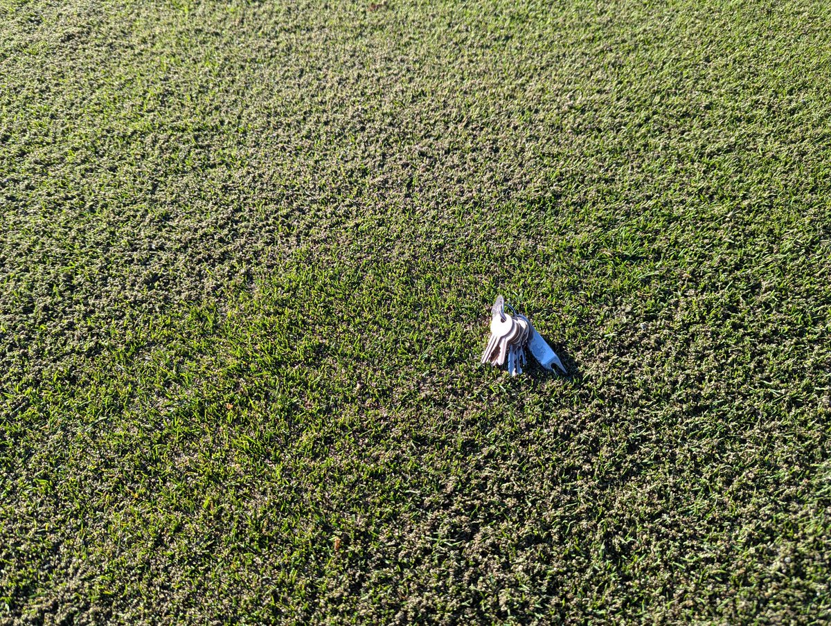 Final fairway topdressing of the season. Feels great to get this one done during some sunny October weather.  Vertidraining all fairways is up next starting in a coupleweeks.