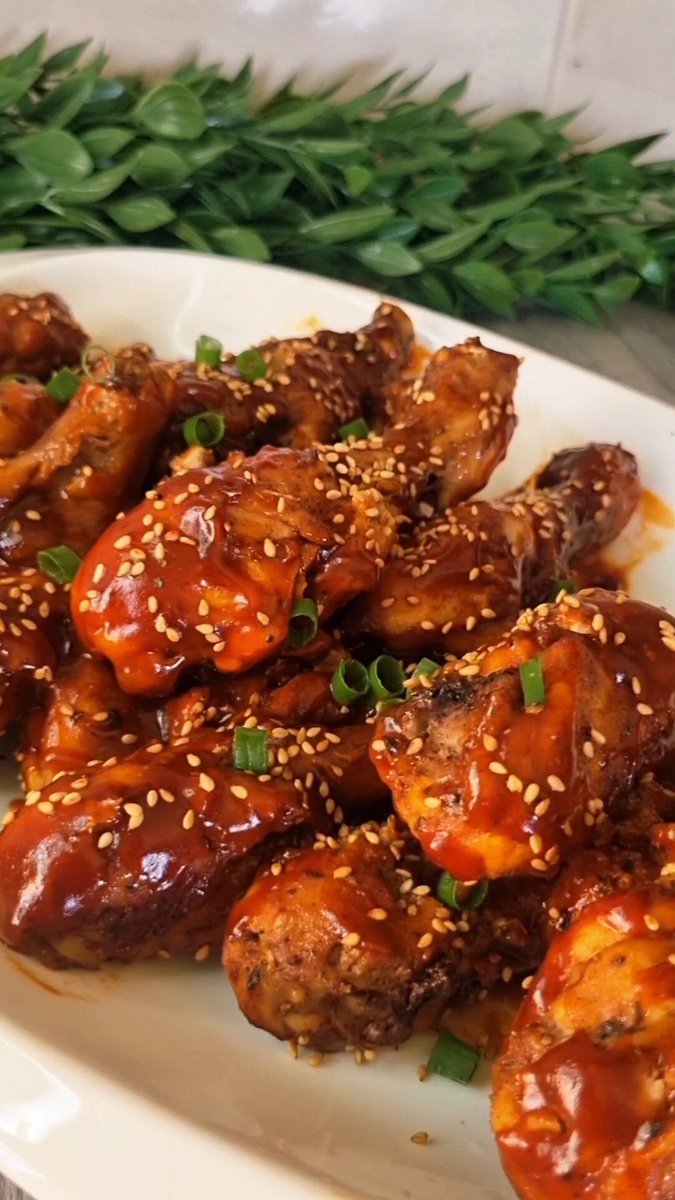 افخاد الدجاج بصوص الباربكيو بأزكى طريقه
لا تنسوا الاشتراك في القناة 👇 👇 👇
youtube.com/shorts/DNGtQI0…