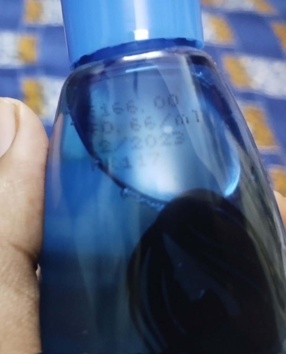 ibrahimoriswala's tweet photo. Parachute Coconut Aloe Vera Oil.. 
Actual Price MRP is 166
@JioMart  MRP 270 &amp; Sale After Discount 172, 4 Rs More than Actual Price... @JioMart_Support https://t.co/qQd4HY304U