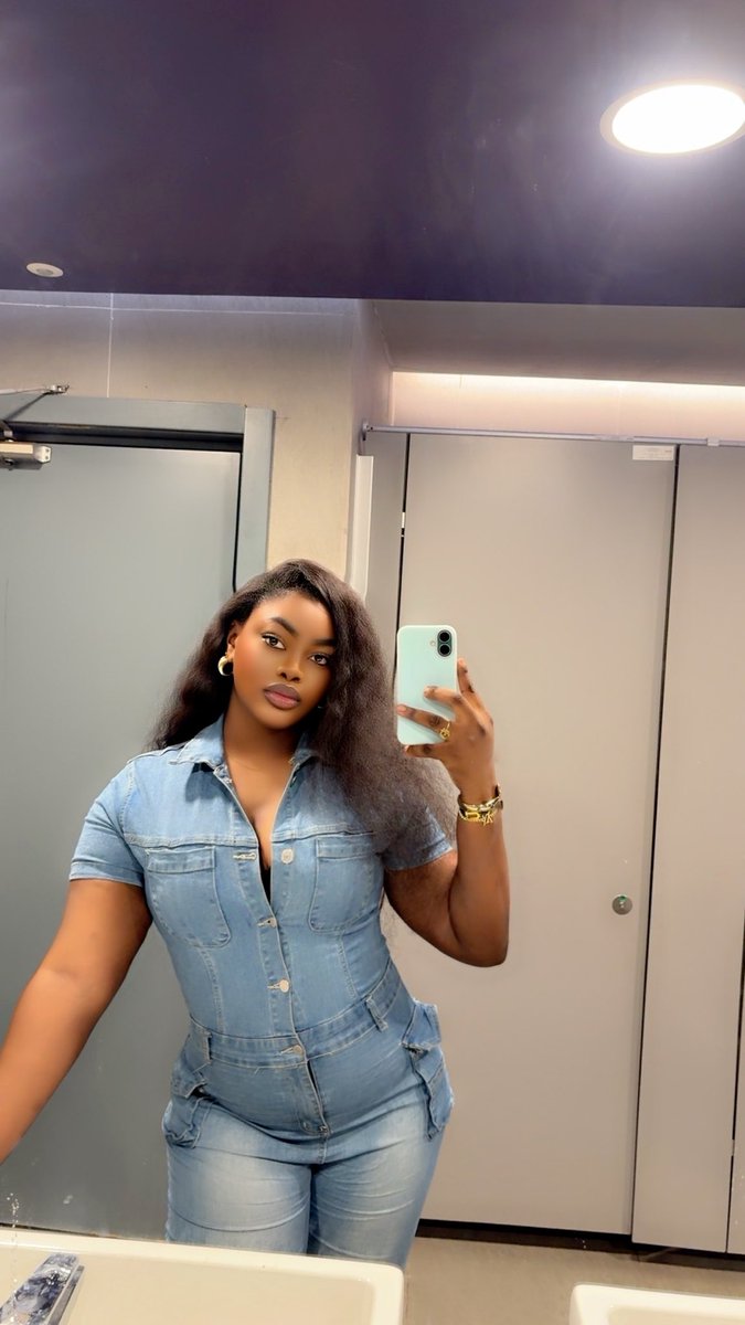 Hadeeja_C's tweet image. 2007😌