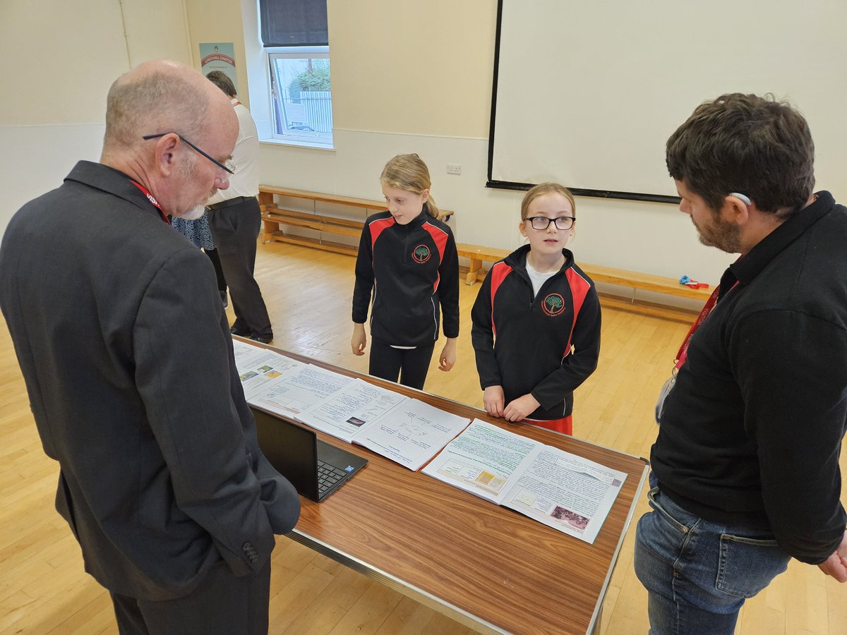 CCJacademy's tweet image. Our Year 6 pupil leaders stole the show at our Digital Discovery Day! Their confidence, passion, and articulate explanations of how they use technology to learn truly inspired the educators who visited. What a fantastic showcase of student leadership. #PupilVoice
@LEOacademies