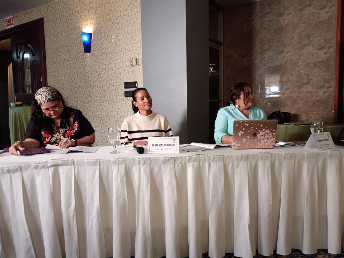 #Honduras 🇭🇳 | Las mujeres siguen enfrentando barreras para participar en política.

Presentamos el estudio “Mecanismos que bloquean la participación política de las mujeres”, junto a @cespadhn y Mujeres Unidas por Honduras. 
Con apoyo de <a href="/AECID_Honduras/">AECID Honduras</a>