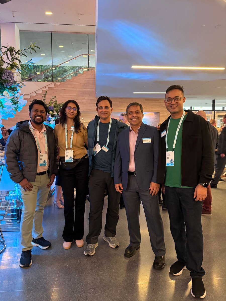 ranosys's tweet image. Day 1 at @Dreamforce and the energy is surreal!
Our Ranosys team is all set for three days of innovation, standout keynotes, and connecting with the brightest minds in tech.
Let’s make these next three days unforgettable!
@salesforce
#SalesforcePartner
#Dreamforce2025