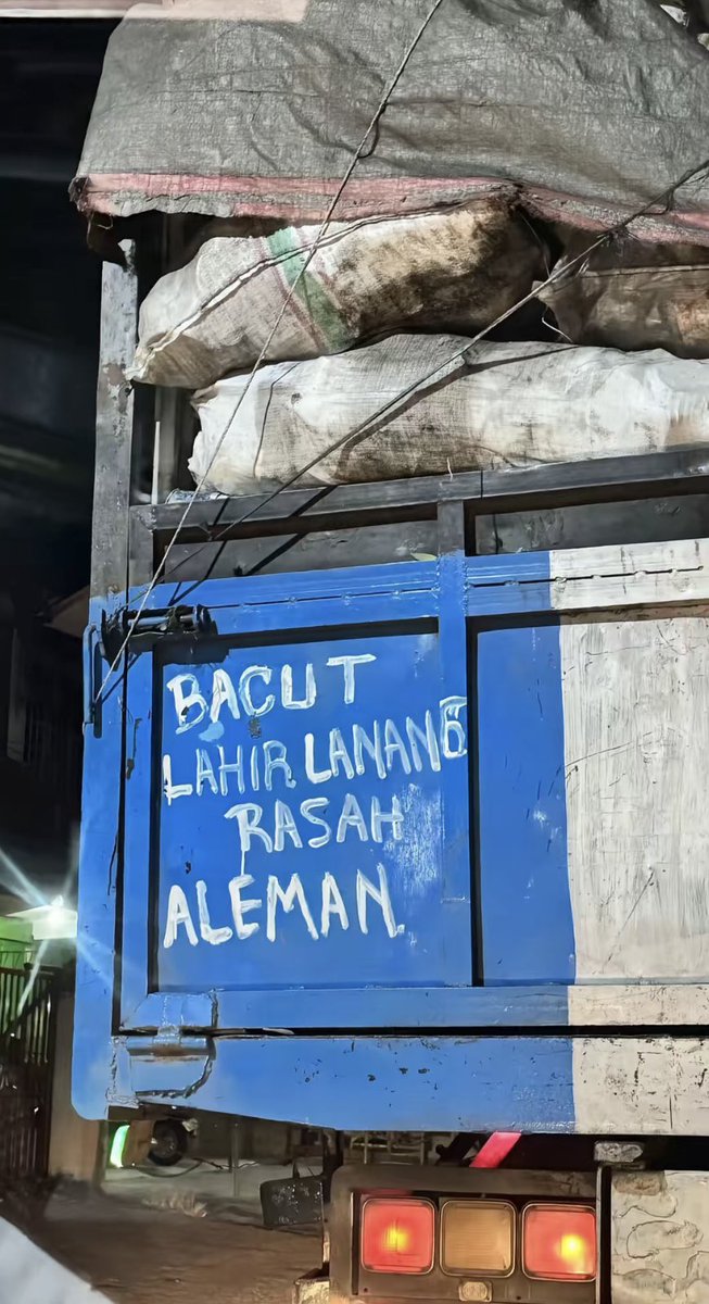 - (@xxxxrrrd) on Twitter photo 