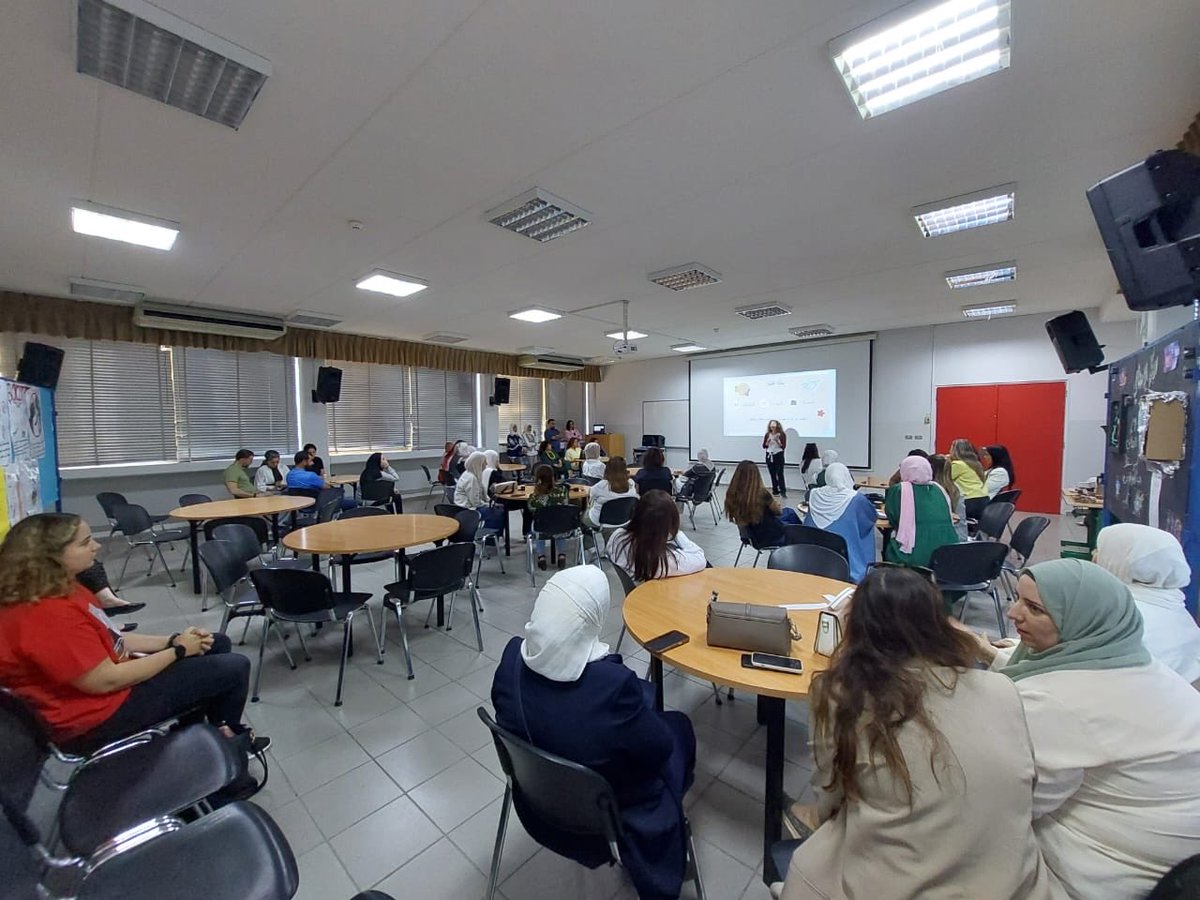 G6 open House in Middle School! Sharing our vision, strategies and approches with parents <a href="/Hhhsinfo/">Houssam Hariri HS</a>