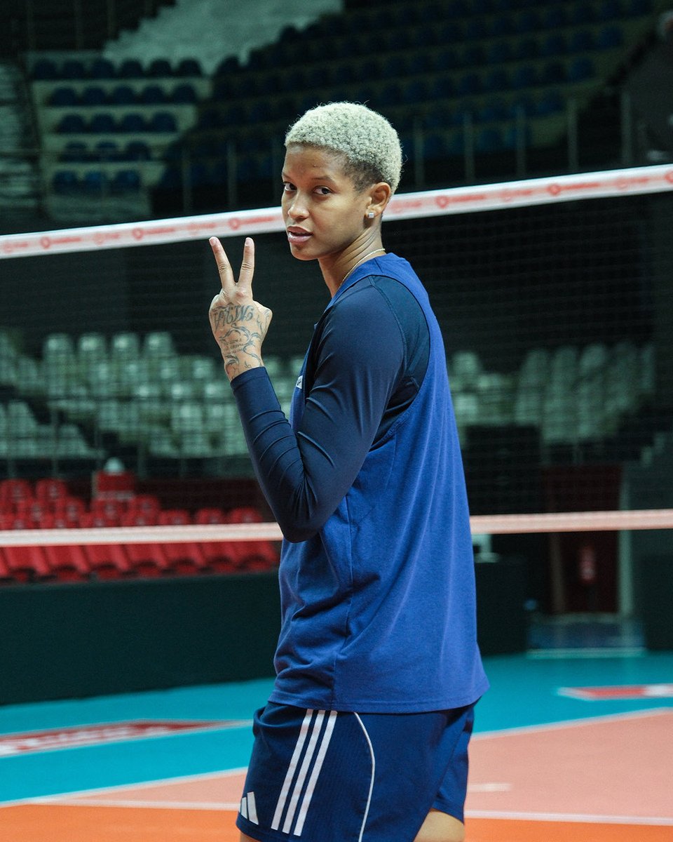 FBvoleybol's tweet image. 📸 Günün antrenmanından kareler. 

#SarıMelekler