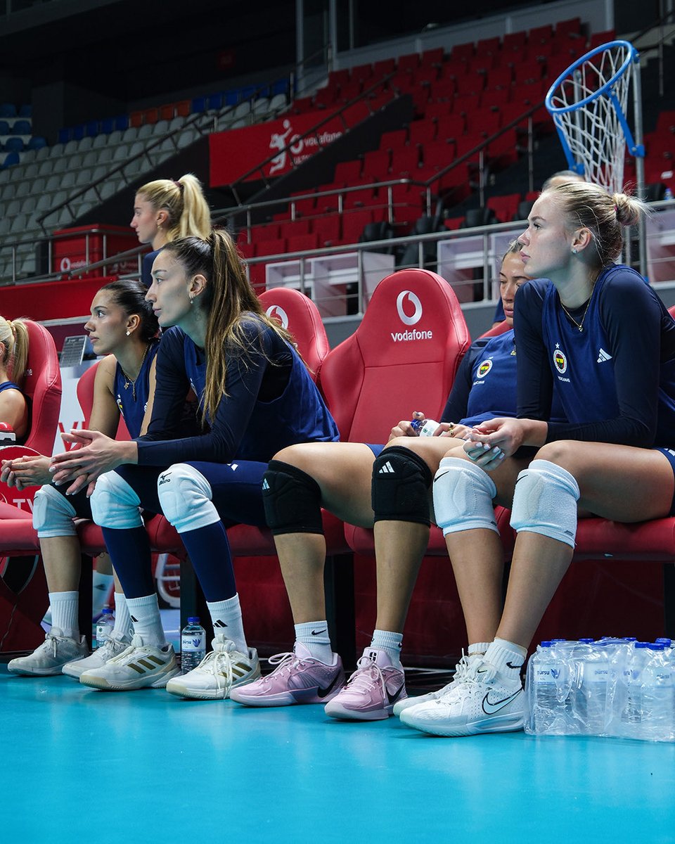 FBvoleybol's tweet image. 📸 Günün antrenmanından kareler. 

#SarıMelekler