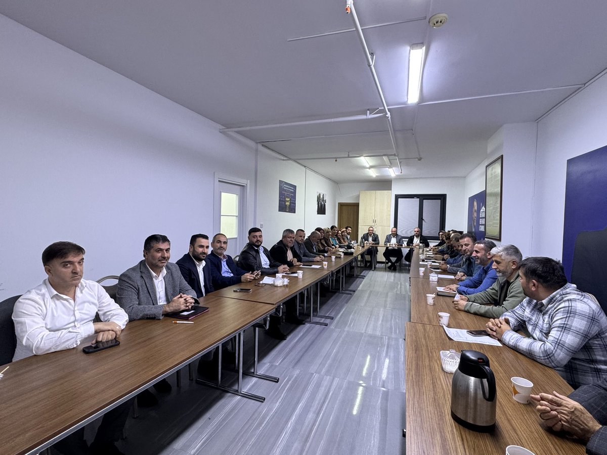 İlçe Yönetim Kurulu toplantımızı,gerçekleştirdik.
Teşkilatımızla birlikte birlik ve dayanışma içerisinde çalışmalarımıza kararlılıkla devam ediyoruz.

#AKParti #Avcılar #BirlikteBaşaracağız