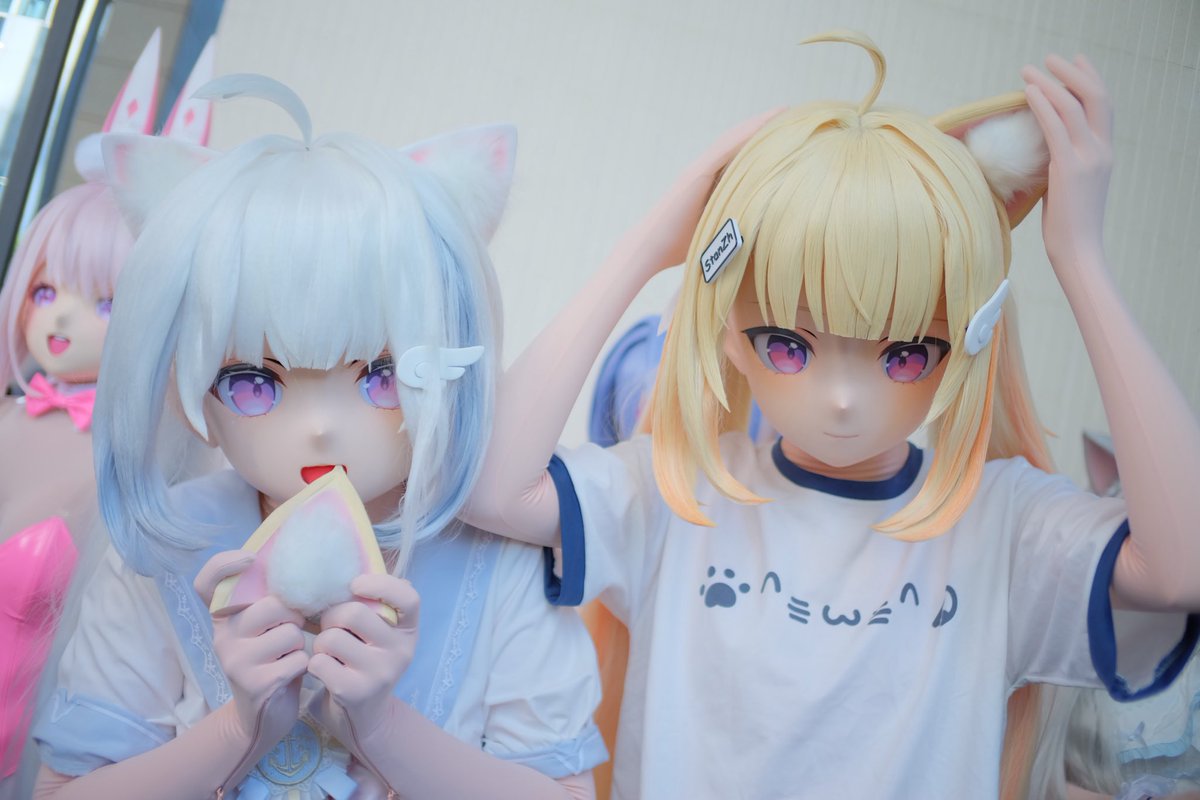 被白戚风小孩夺走了耳朵

📸<a href="/Kunana_XP/">Kunana XP</a> 
#kigurumi #VRChat