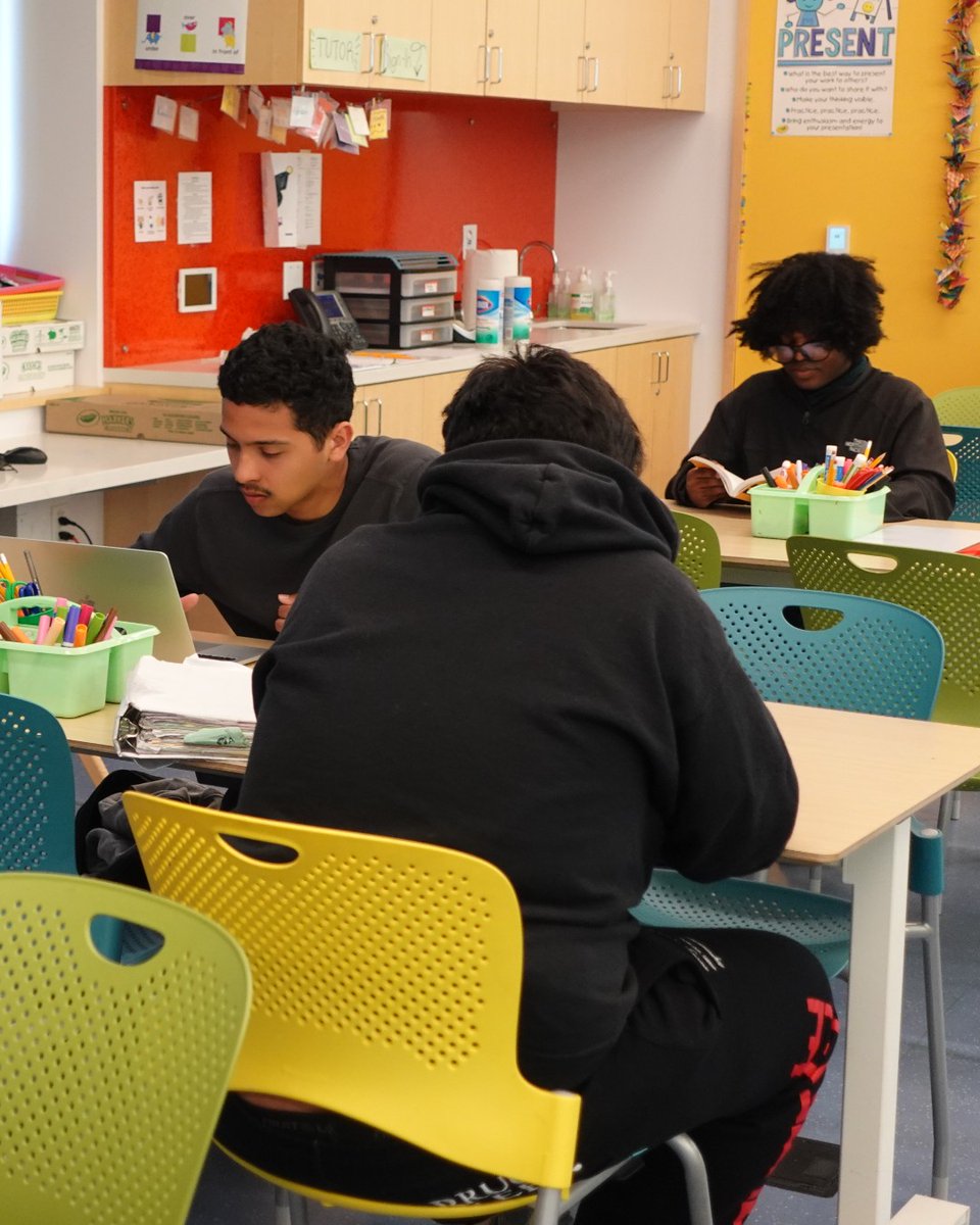 HaywardLibrary's tweet image. You have homework? We can help! Homework Support is now available in the Teen Center on the 2nd floor of the Downtown Library. Get in-person homework help from a trained tutor for free!

Register here: haywardlibrary.wufoo.com/forms/hayward-…