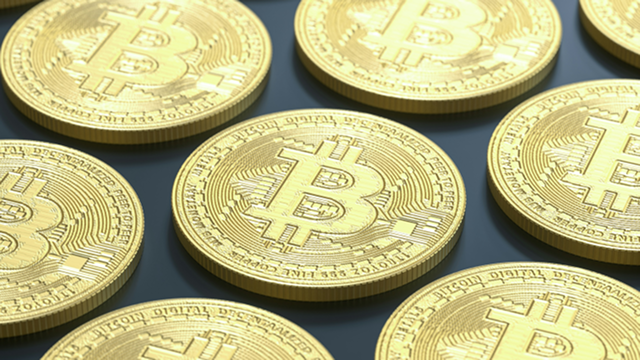 CoinMarketCap's tweet photo. 🚨 CMC News: BlackRock CEO Calls $BTC Alternative to Gold .

🔗 https://t.co/ekJIlt2dM6 https://t.co/m2wZ8p0FCX