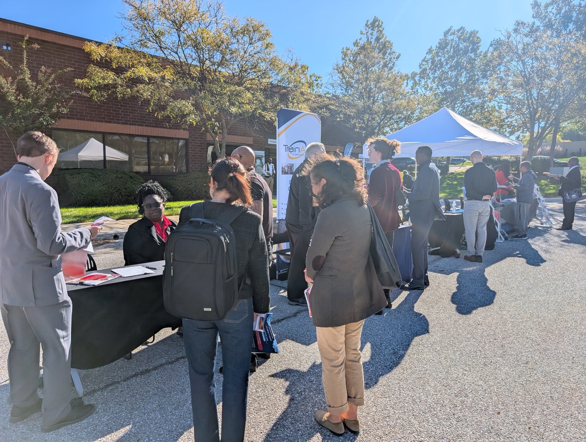 aaworkforce's tweet image. Thank you to everyone who joined us for last week’s Fall Hiring Event & Resource Fair! Nearly 200 attendees had the chance to connect with local employers and community resources!
#AAWDC #WorkforceDevelopment #HiringEvent #CommunityEngagement #CareerSuccess