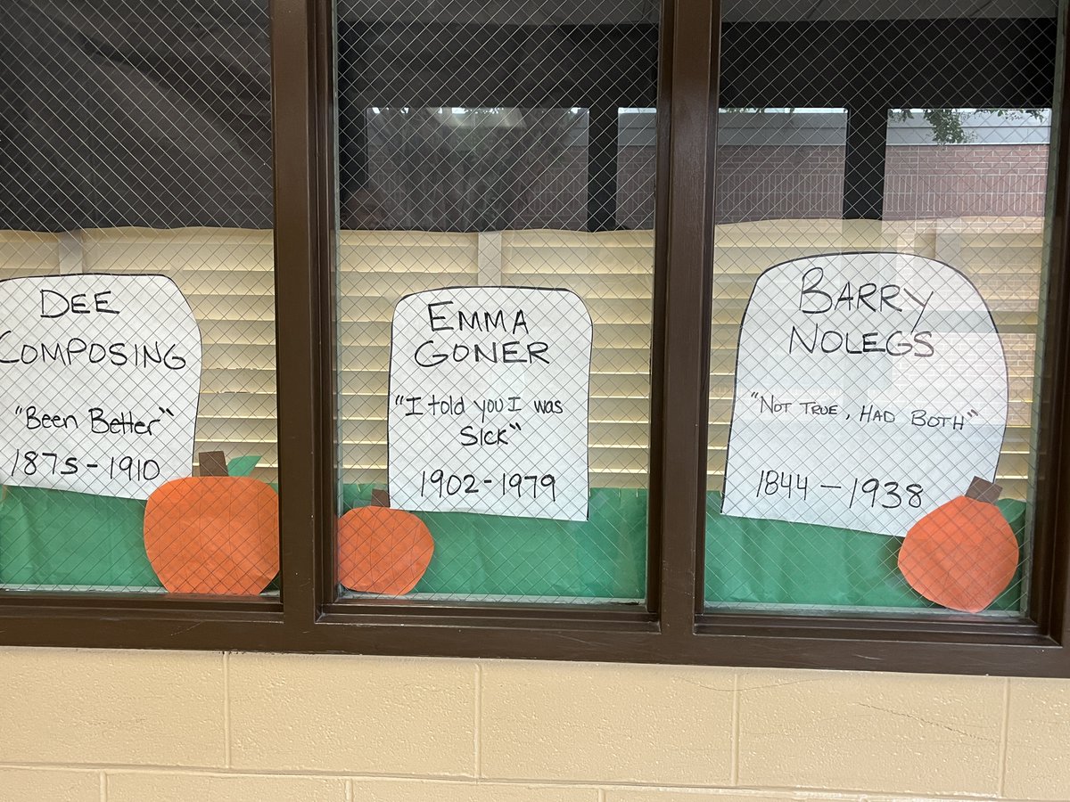 SpringfieldSD's tweet image. Even the nurses are getting into the Halloween spirit by participating in the ETR Door Decorating contest. Their tombstones contain some hilarious zingers!