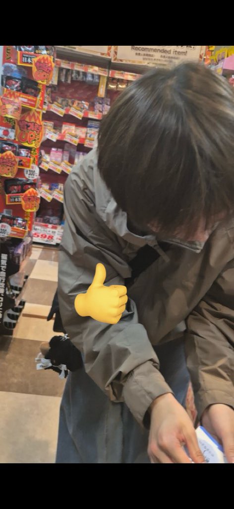 tyrtudtud's tweet photo. #김인후
막 계속 구십도 인사하심..너므 조아 김인후 https://t.co/vgzlik4WiX