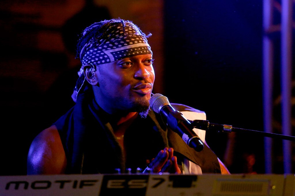Le chanteur américain D’Angelo, figure de la soul, est mort à 51 ans
➡️ l.leparisien.fr/pamP