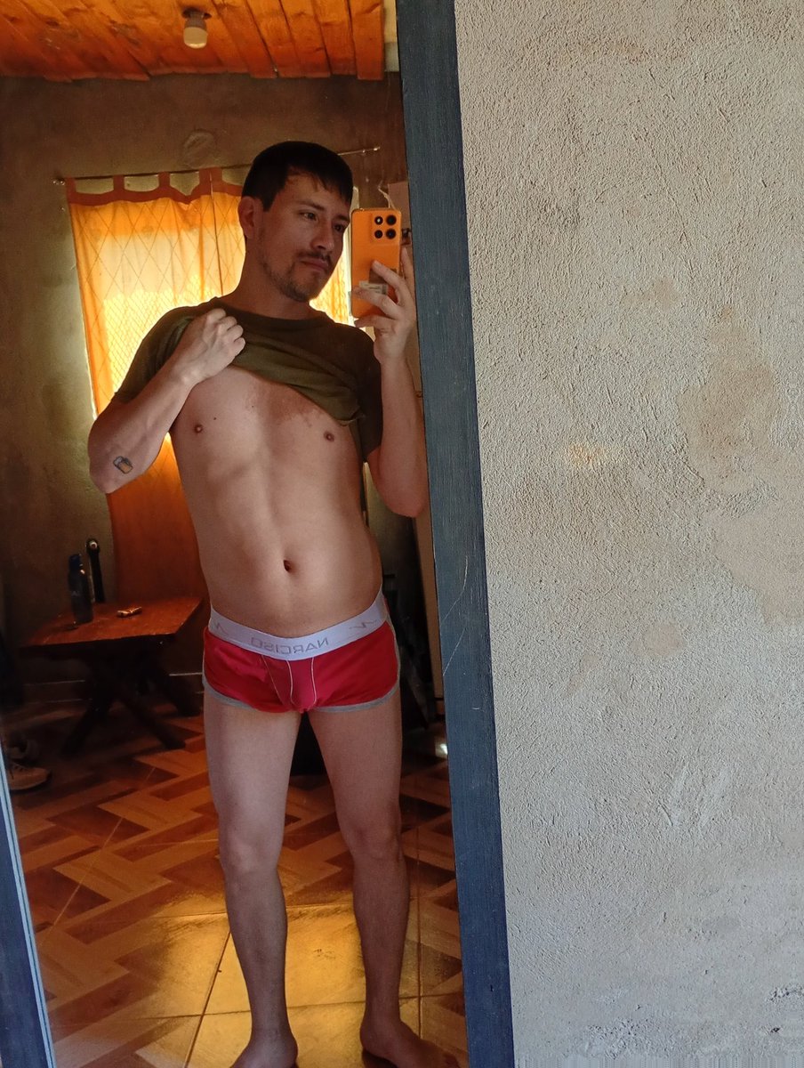 Hoy no se trabaja. Relax en casa 💆🏻‍♂️🫦