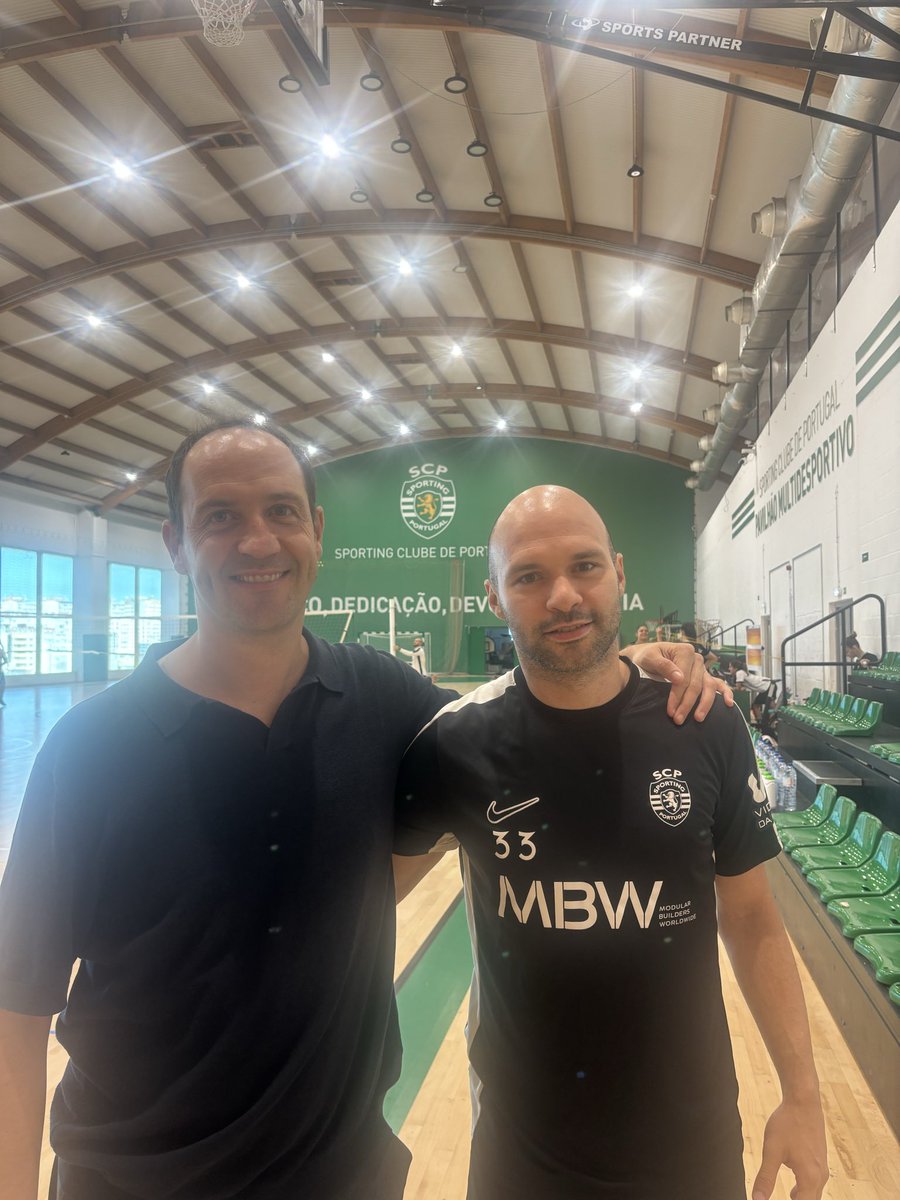 Una suerte acompañar a estos fenómenos y gracias a los clubes por el trato.
<a href="/ProneoSports/">Proneo Sports・プロネオ</a>