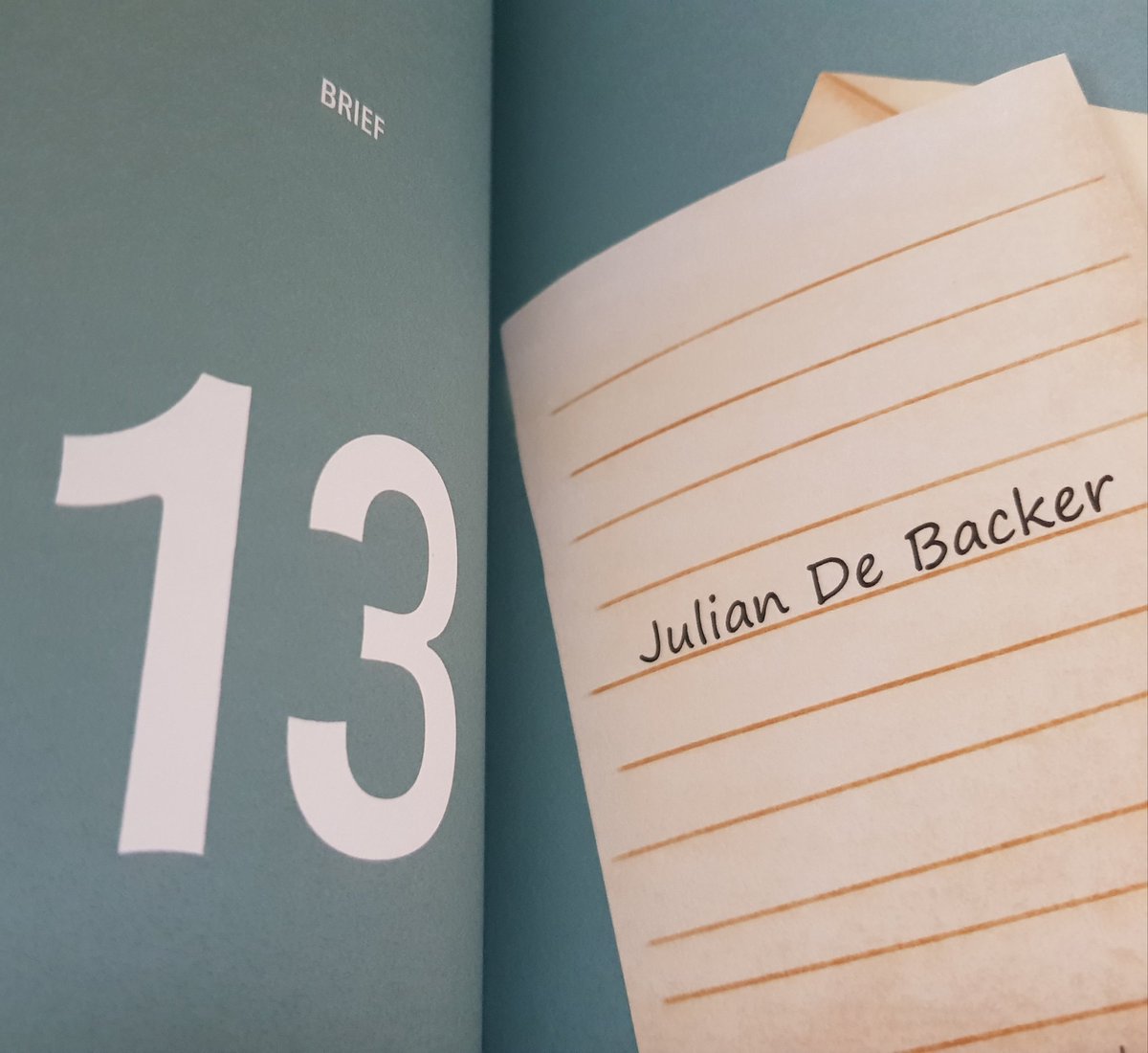 Julian De Backer (@juliandebacker) on Twitter photo Nu te koop! <a href="/baeten_lore/">Lore Baeten</a> vroeg aan 30 mensen om haar een briefje te schrijven. Ik pende met plezier ook enkele woorden neer. Een ideaal boek voor onder de kerstboom, me dunkt. Nu te koop! <a href="/baeten_lore/">Lore Baeten</a> vroeg aan 30 mensen om haar een briefje te schrijven. Ik pende met plezier ook enkele woorden neer. Een ideaal boek voor onder de kerstboom, me dunkt.