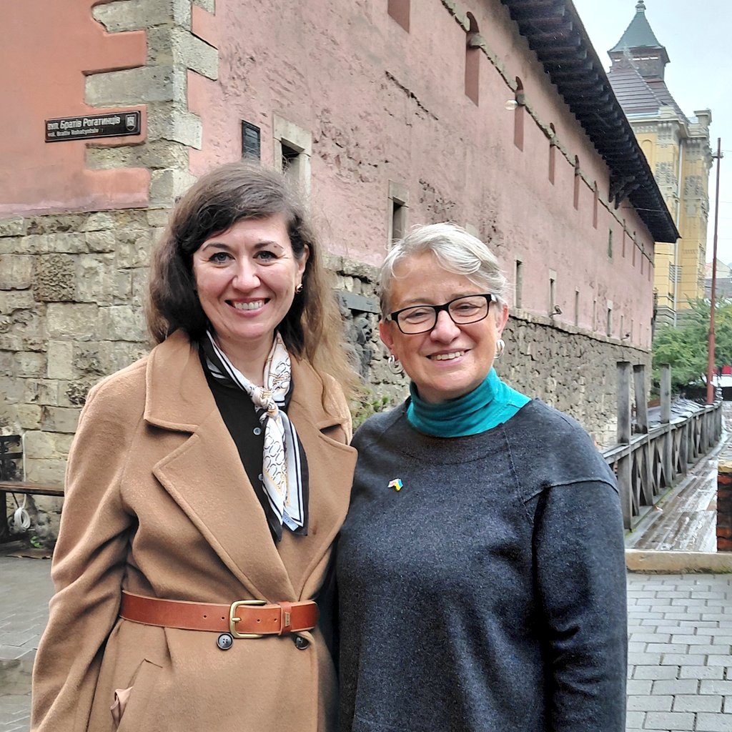 natalieben's tweet photo. On my trip to Ukraine, great to have the chance to catch up with MP Yuliia Ovchynnkova, follow member of the International Parliamentary Alliance for the Recognition of #Ecocide
https://t.co/A9HVlwuSPd https://t.co/rmcRt4n5l7