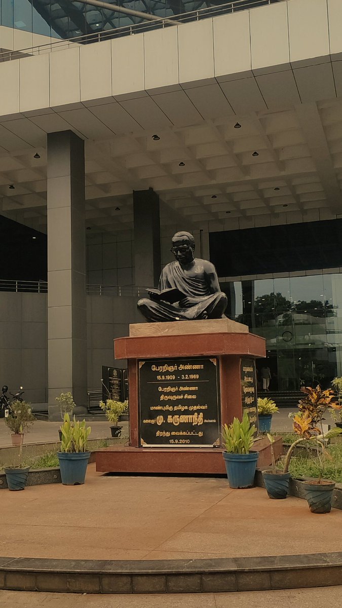 Chrisheda03's tweet image. &quot;Where silence speaks volumes and every corner inspires learning 🌟📚

 #AnnaCentenaryLibrary #BookLoversParadise #ChennaiVibes