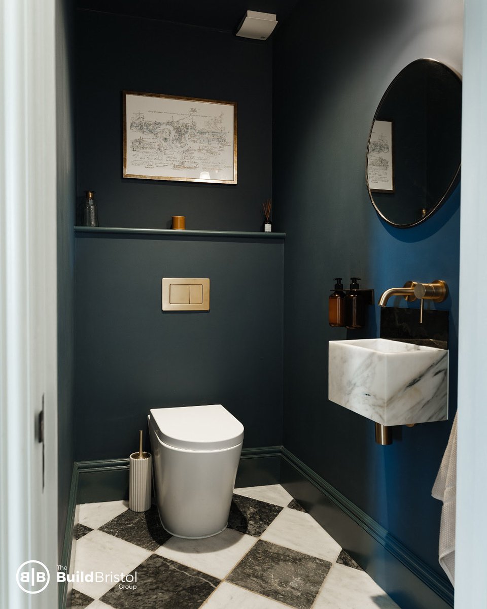 Proof that even the smallest rooms deserve design attention 👏🏻 

This cloakroom combines bold colour, statement marble, and timeless brass for a luxurious finish.

—

📍 Bristol, UK
—
🔍 bristolbuilders bristolbuildingcompany bristoldesigners bristolbuilder
