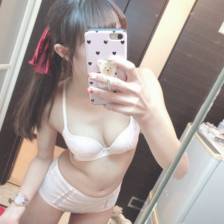 qksmeb1vbyd2's tweet image. 『今』が一番出会えるチャンスっ！！ セ●レを求める「保育士」や「看護師」が、ガンガン登録しまくってるよ！！ 【無料期間長め】だし、ここは早めに登録した者勝ちだなw ⇒ is.gd/9snBMJ