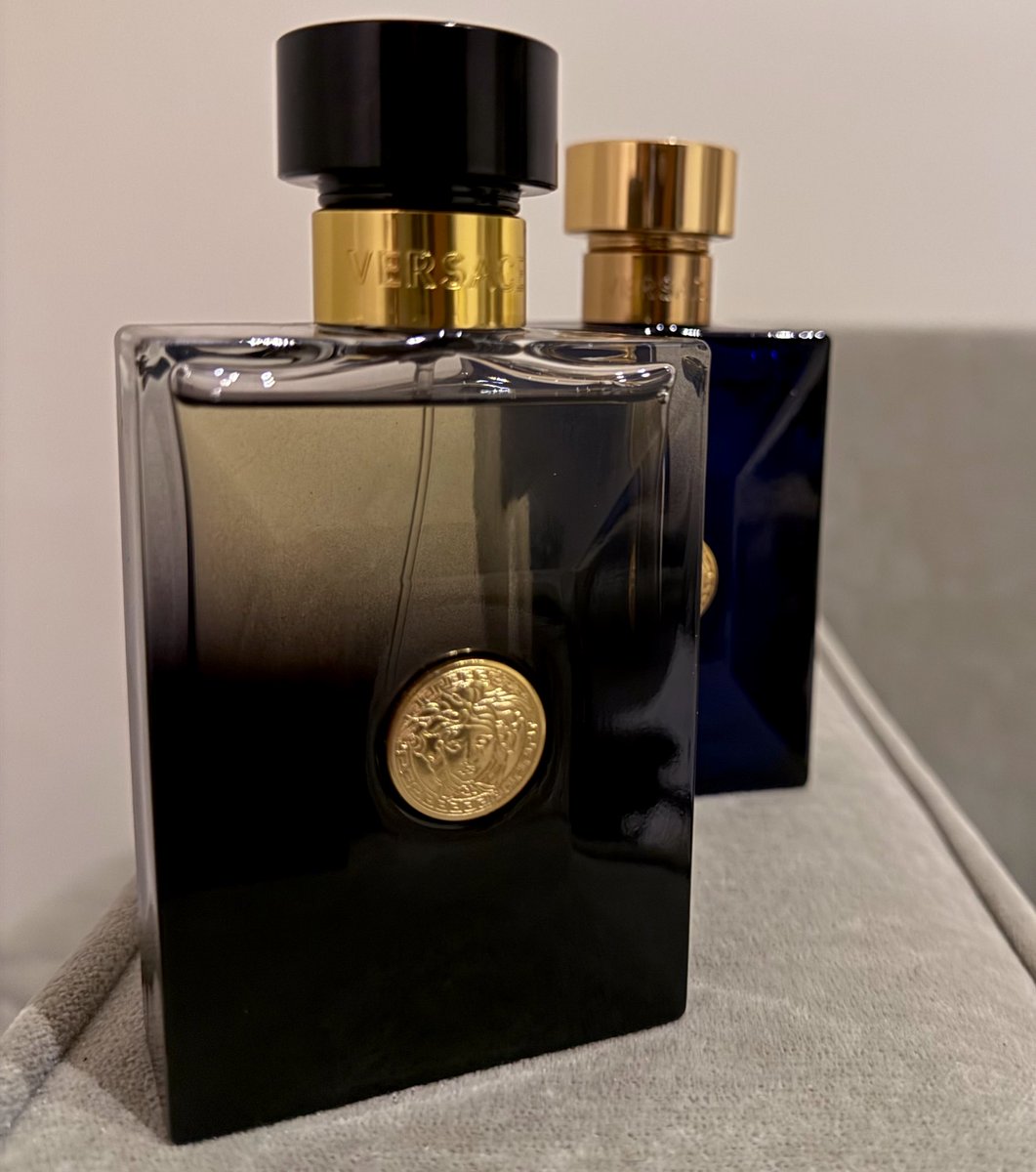 OS_perf's tweet image. فرزاتشي عود نوار 
بصراحة العطر عادي صحيح يُقال إنه بديل لتوم فورد عود وفعلاً فيه بعض التشابه لكن مو لدرجة كبيرة.
بالنسبة لي كـمحب لعطور العود ما أشوفه مميز لا في الأداء ولا في الرائحة شفع له فقط سعره 👍🏻