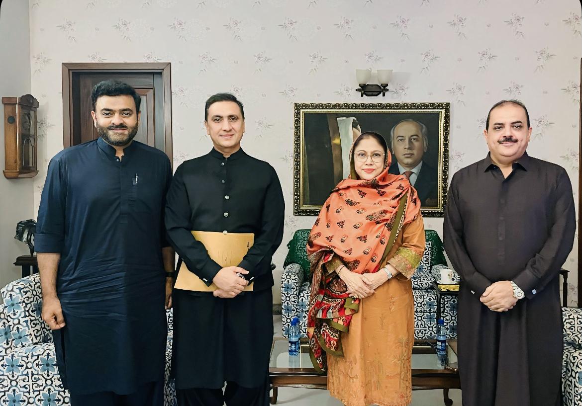 Waseem Rajput 🇱🇾 (@waseemrajputppp) on Twitter photo 14/10/2025
*پاکستان پیپلز پارٹی شعبہ خواتین کی مرکزی صدر فریال تالپور صاحبہ سے پی پی پی ضلع حیدرآباد کے صدر سید طارق علی شاہ جاموٹ جنرل سیکریٹری وسیم راجپوت اور  رہنما حسن علی شاہ جاموٹ کی زرداری ہاؤس میں ملاقات ہوئی*
 جہاں ضلع حیدرآباد کی تنظیم سازی کے حوالے سے تبادلہ خیال ہوا 14/10/2025
*پاکستان پیپلز پارٹی شعبہ خواتین کی مرکزی صدر فریال تالپور صاحبہ سے پی پی پی ضلع حیدرآباد کے صدر سید طارق علی شاہ جاموٹ جنرل سیکریٹری وسیم راجپوت اور  رہنما حسن علی شاہ جاموٹ کی زرداری ہاؤس میں ملاقات ہوئی*
 جہاں ضلع حیدرآباد کی تنظیم سازی کے حوالے سے تبادلہ خیال ہوا