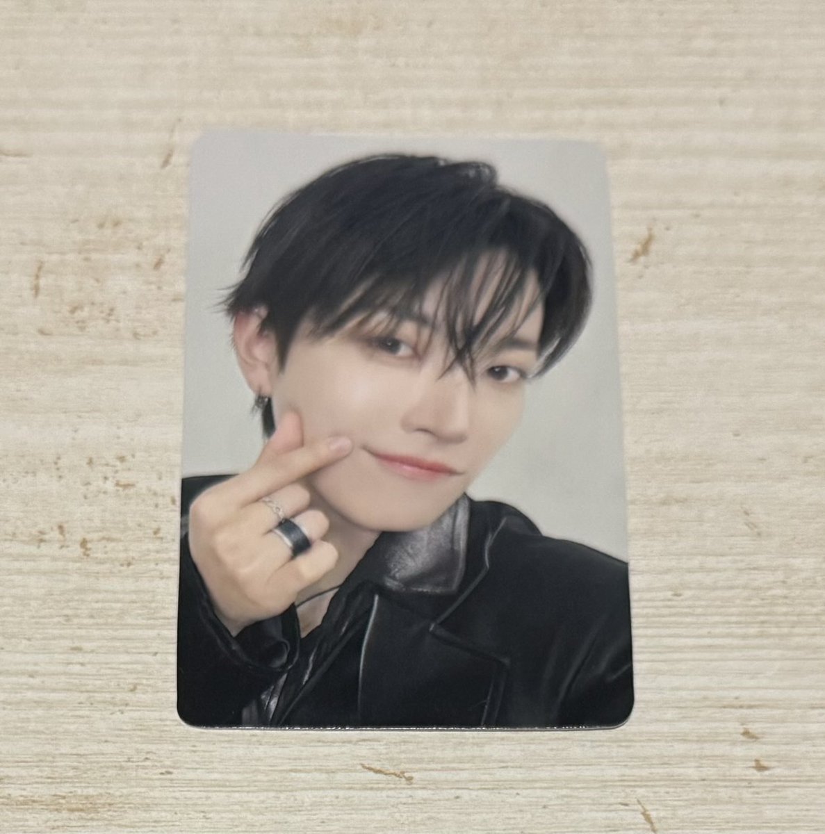 Rinaco831's tweet photo. @hongjoong99fu 検索より失礼いたします！
当方同種ホンジュンを所持しており、郵送にて交換いただけないでしょうか？
ご検討の程お願いいたします🙇🏻‍♀️ https://t.co/VIJSxWfsFe
