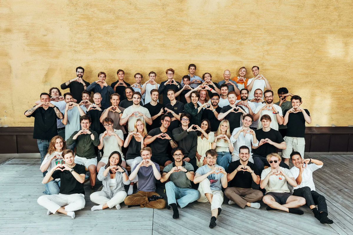 lovable_dev's tweet image. Lovable turns one on November 21, and we’re celebrating with a party on the 18th.
It’s been a year of wild ideas, late nights, and things we never thought we’d see people build. Now it’s time to celebrate you, the creators who made it all happen.
As part of the celebration,…