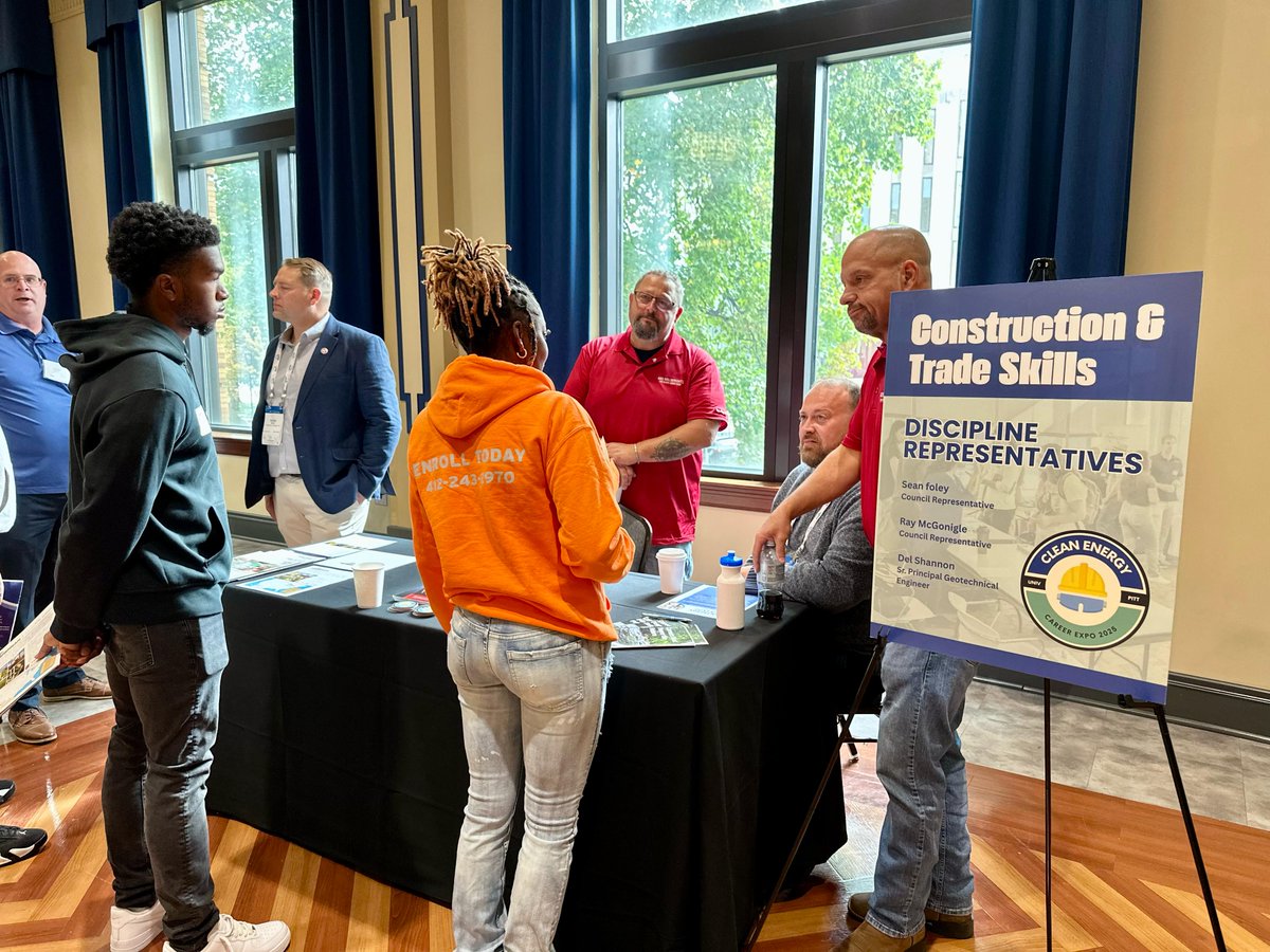 NatlHydroAssoc's tweet photo. Building the next generation of #WaterPower talent! 
NHA &amp; the @HydropwrFound  hosted a Clean Energy Career Expo at @PittTweet  to connect students with industry pros, strengthening the future workforce!
#CleanCurrents #CC25 #hydro https://t.co/yRPEe8t8pE