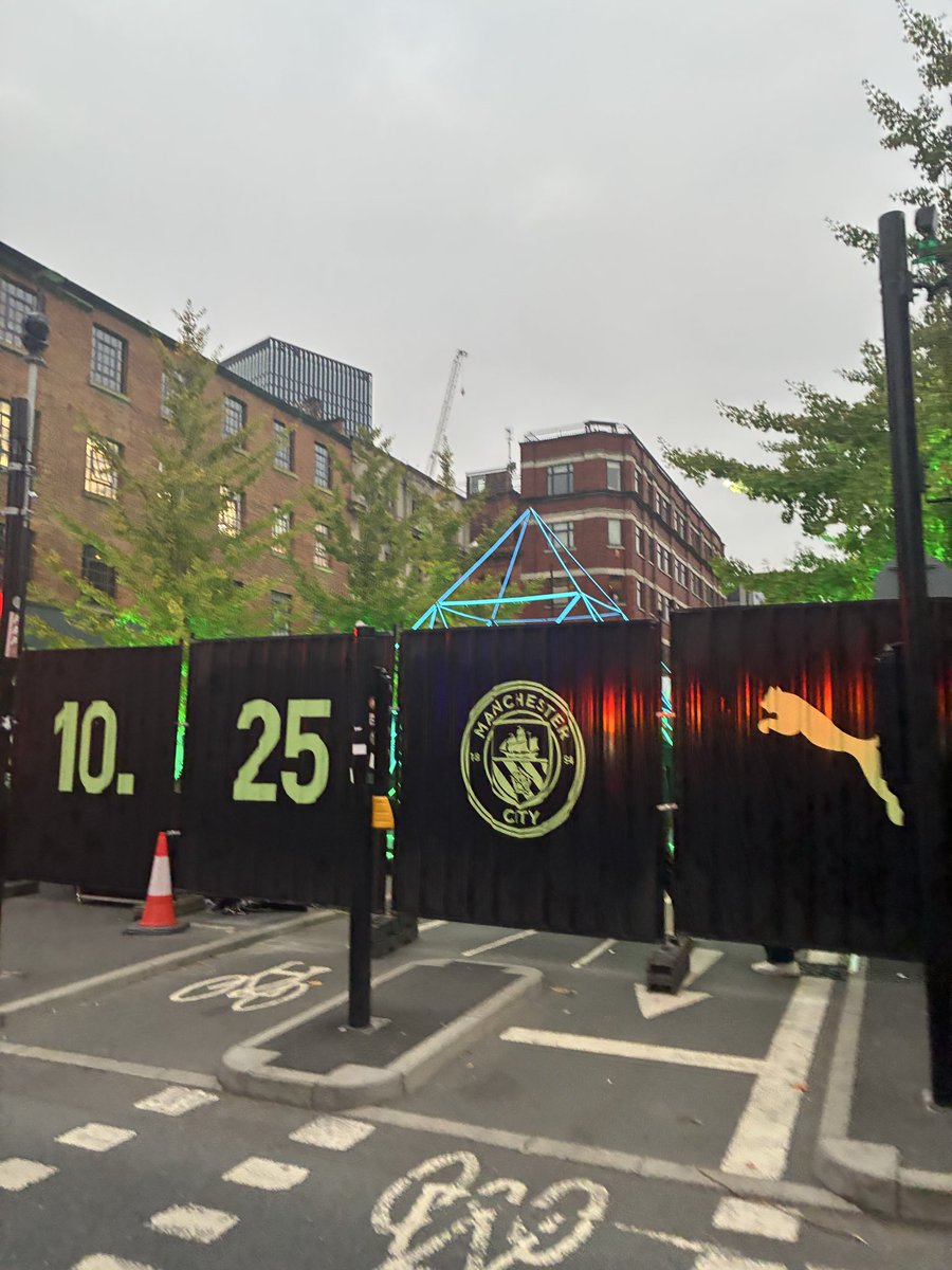 andyymcfc's tweet image. Apparently thereโs a launch event in the Northern Quarter??