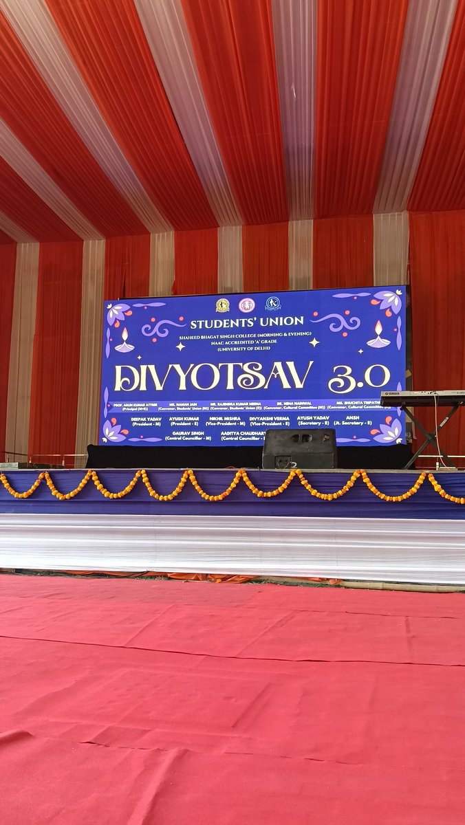 BhagatEvening's tweet photo. Shaheed Bhagat Singh Evening College lit up with colours, culture, and celebration at Divyotsav 3.0 !
From vibrant performances and creative stalls to energetic Garba and Dandiya, the campus came alive with the true spirit of festivity and togetherness.
#sbsec #sbsce
@ugc_india https://t.co/jsQQcRZ3ue