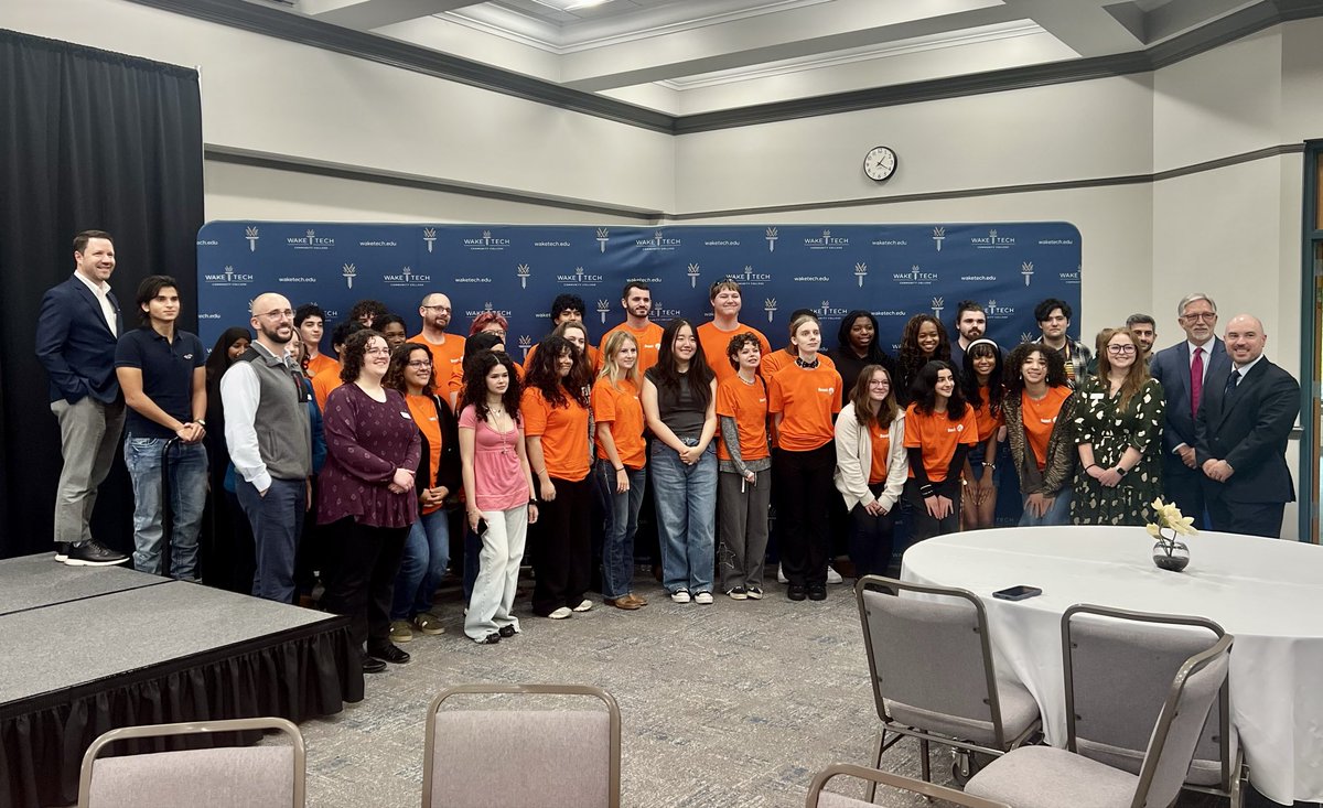 tracia31's tweet photo. Excited to celebrate @waketechcc’s first Boost students, a new innovative @NCCommColleges college-to-career completion initiative to help students ladder up into high-demand #STEM careers! https://t.co/6VxFL75U8k