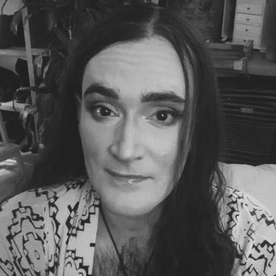 Sorelle_Arduino's tweet image. The state of this fella who thinks cross dressing folk have no obligation to declare their sex to sexual partners
He knows we have eyes right? 👀
#RapeCulture