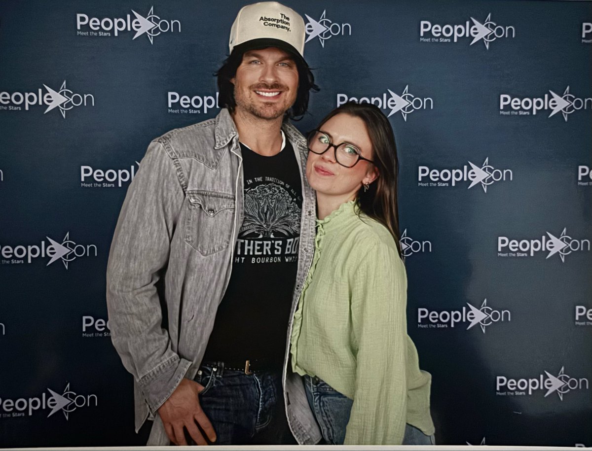oceaneslpc's tweet photo. @iansomerhalder remember of that random december day with the love of my life 🤍
(because i forgot to share theses photos)

#iansomerhalder #tvd #thevampirediaries #damonsalvatore #fanmeet https://t.co/s9XeRAuzye