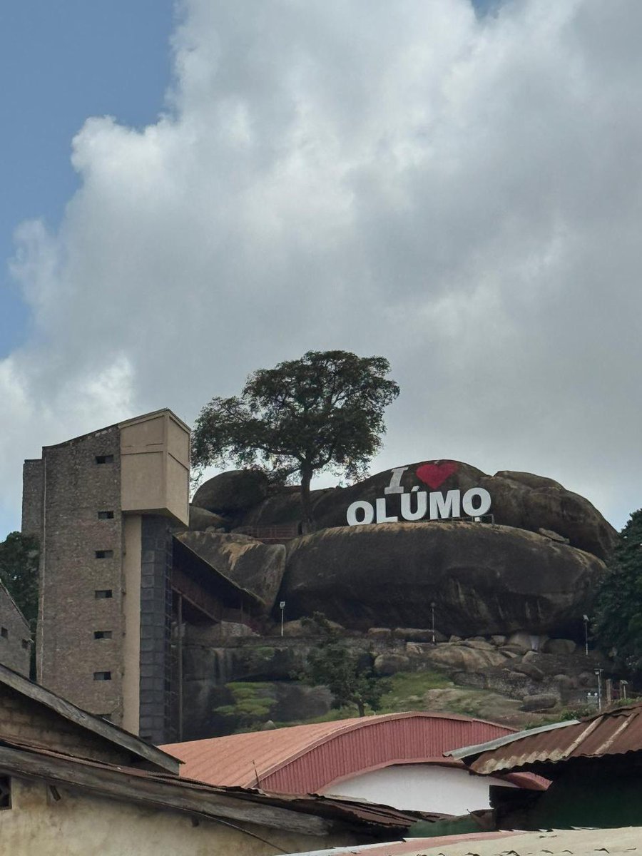 Rotary club of Ikoyi joined other clubs in District 9111 and 9112 to hoist the "End Polio Now" Flag at the Peak Olumo Rock,Abeokuta!
We are committed to the mission