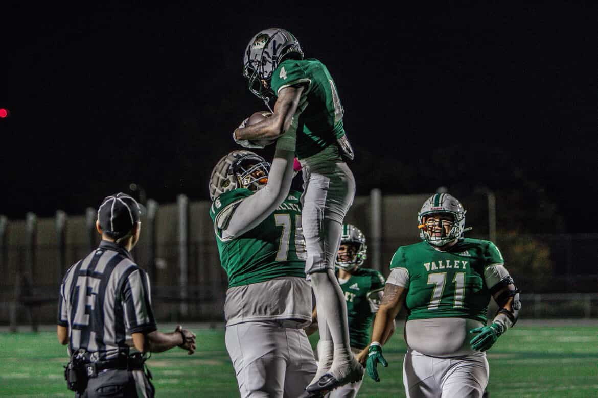 Just thankful to god to still be playing the game I love. Big game coming up this Saturday vs Victor Valley. <a href="/JGonzalesJr10/">Julio Gonzales Jr.</a>
<a href="/CoachTowns_LAVC/">Lester Towns</a> <a href="/ValleyCollegeFB/">Los Angeles Valley College Football</a> <a href="/coachnickwalker/">Nicholas Walker</a> <a href="/JUCOFFrenzy/">JUCO Football Frenzy</a> <a href="/EvanNelson05/">Evan Nelson</a> <a href="/CoachJayWagSr/">coach Wagz</a>