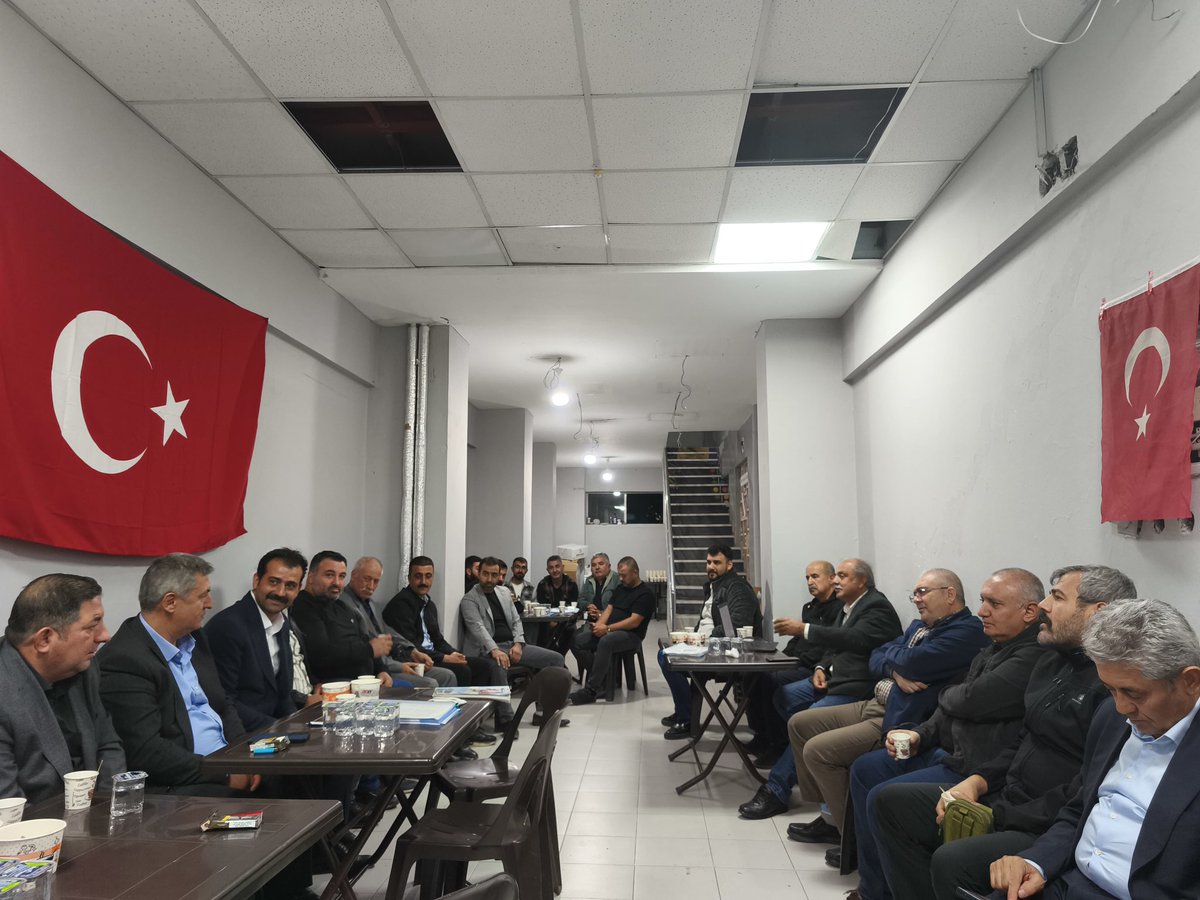 İl Ocak Başkan Yardımcılarımız ve yöneticilerimizle birlikte, Türk Eğitim-Sen Kahramanmaraş Şubesi Başkan Adayı kıymetli hocamız Hakan Hiçyılmaz’ı seçim ofisinde ziyaret ettik.

Samimi misafirperverliği için teşekkür ediyor, önümüzdeki seçim sürecinde kendisine ve ekibine
