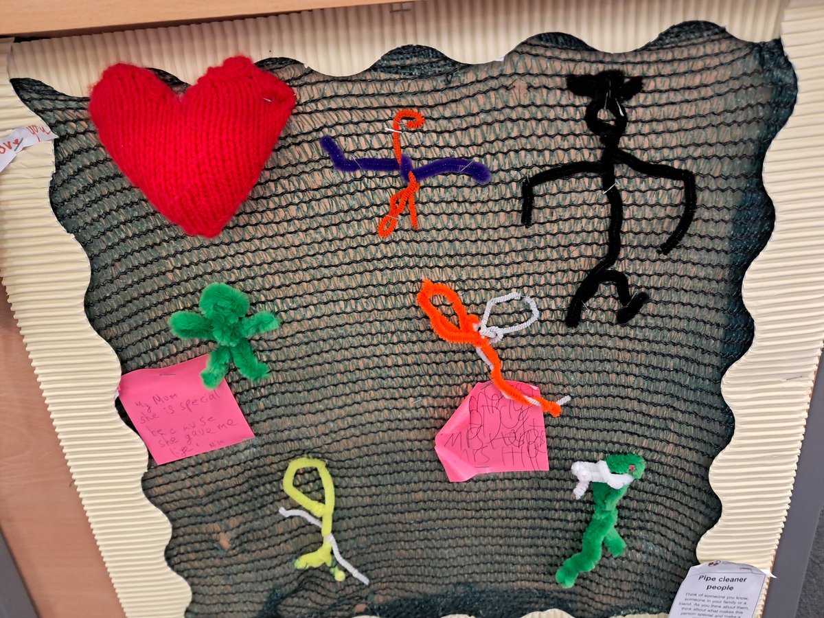 CherryTreePST's tweet image. Today at lunchtime we made our own pipe cleaner people to represent people who are important to us.  We enjoyed getting creative! 🍒 @MrsChauhanCTS  @headcherrytree