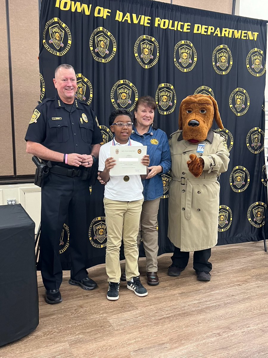 Dr. Stephanie Reyes tweet media