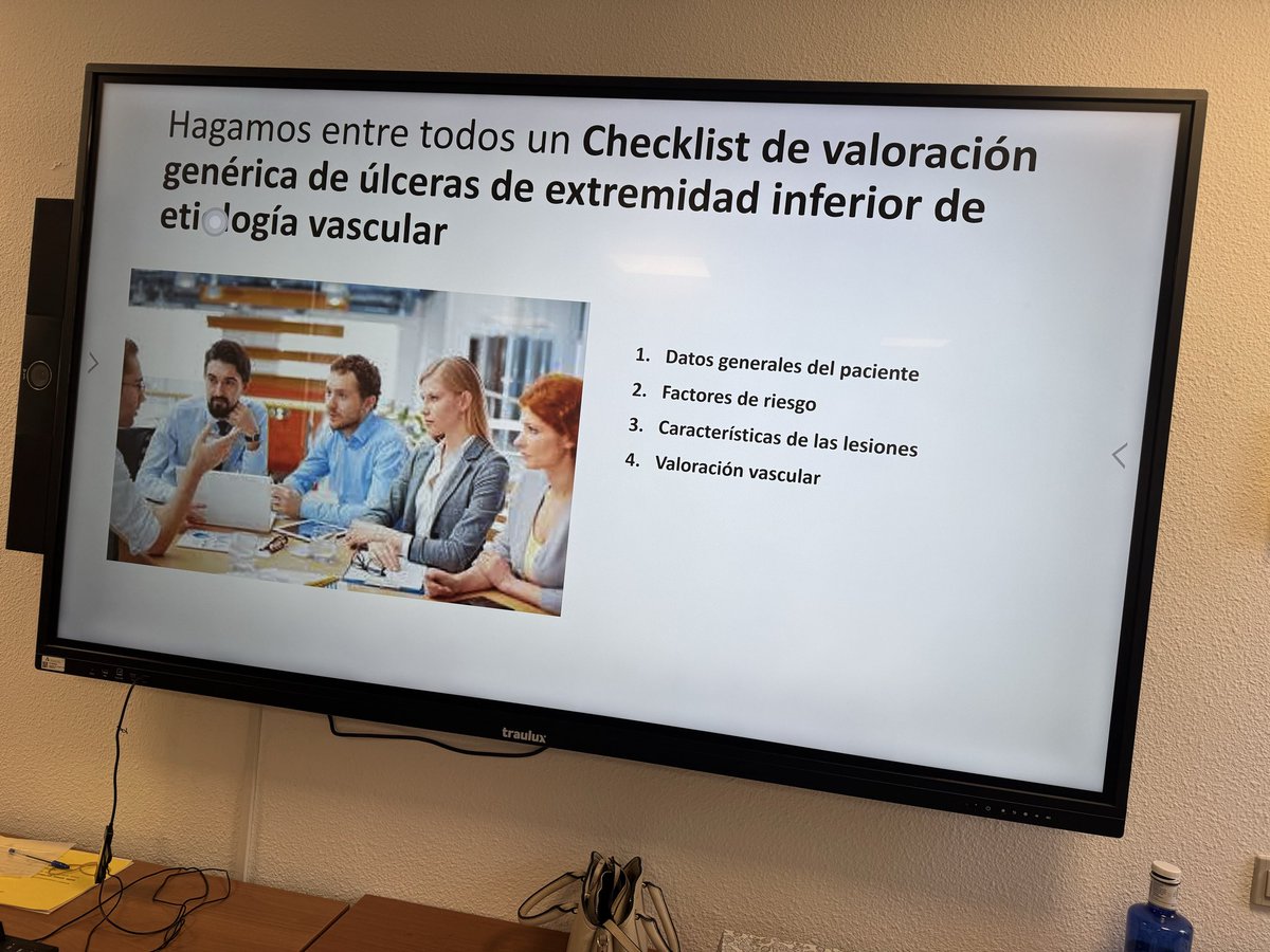 EPAHERIDASCC's tweet photo. 🩺 Formación en el cuidado avanzado de las úlceras de extremidad inferior

Durante dos sesiones y un total de 10 horas, profesionales de enfermería de atención primaria del Distrito Aljarafe y Sevilla Norte se han formado en el abordaje integral de las úlceras de EEII. https://t.co/YSx6ua6nTt