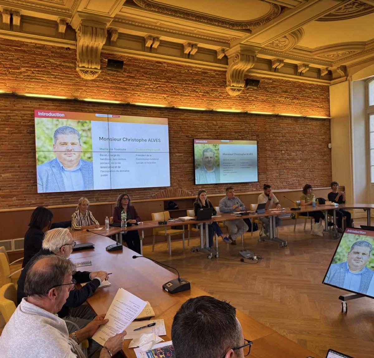 Je suis ravi d’avoir présidé le Copil «Villes pour Tous » à l’occasion du lancement de la saison 4 du label.

Merci à l’ensemble des partenaires pour la qualité des échanges et pour leur engagement quotidien en faveur de l’accessibilité, de l’inclusion et du vivre-ensemble.